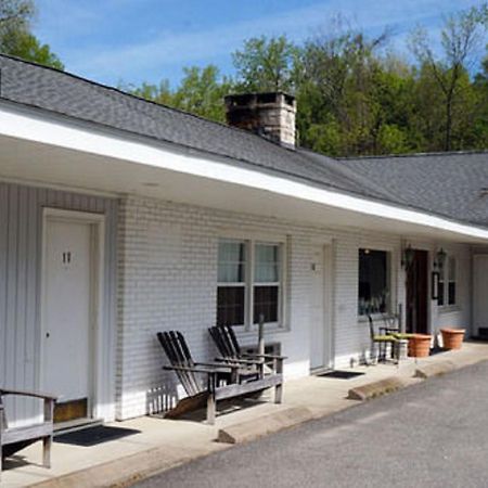 Inn At Iron Masters Lakeville Екстериор снимка