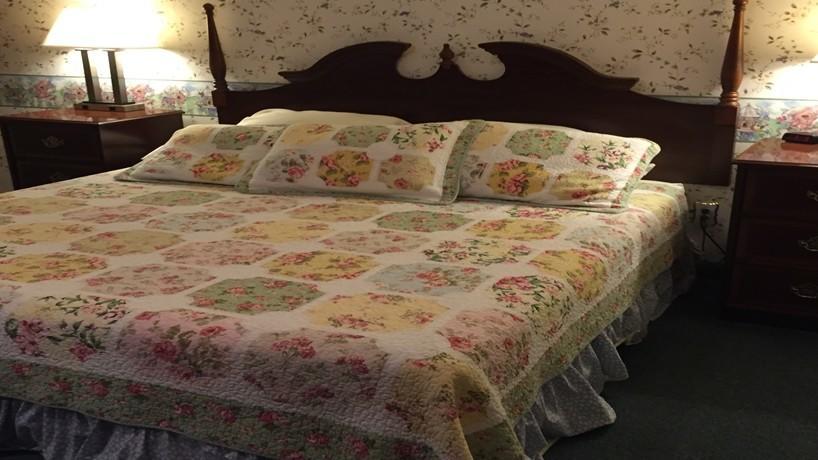 Inn At Iron Masters Lakeville Екстериор снимка